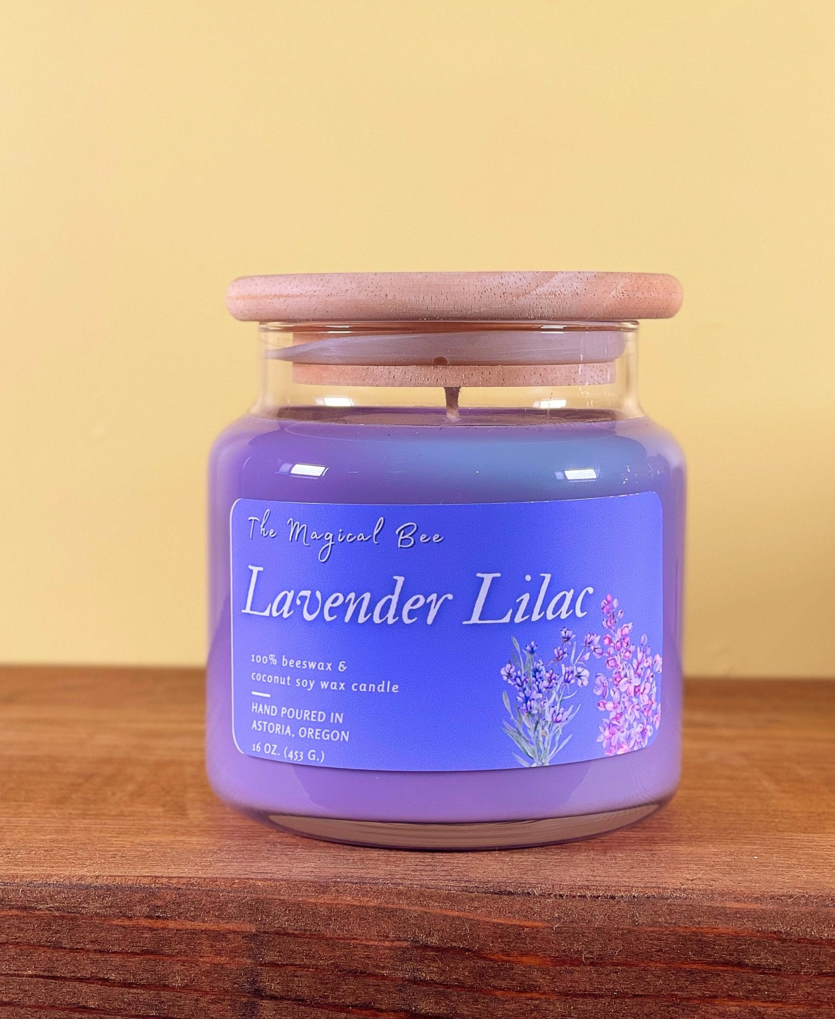 Lavender Lilac flowers Candle (relaxing, calming, soothing) - The Magical Bee